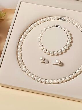 Classic White Freshwater Pearl Necklace, Bracelet & Stud Earrings Set